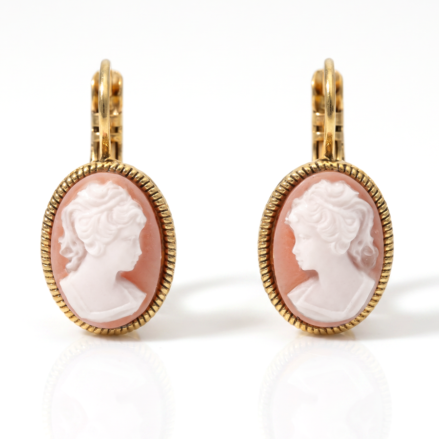 Cameo Earrings Groot Goud