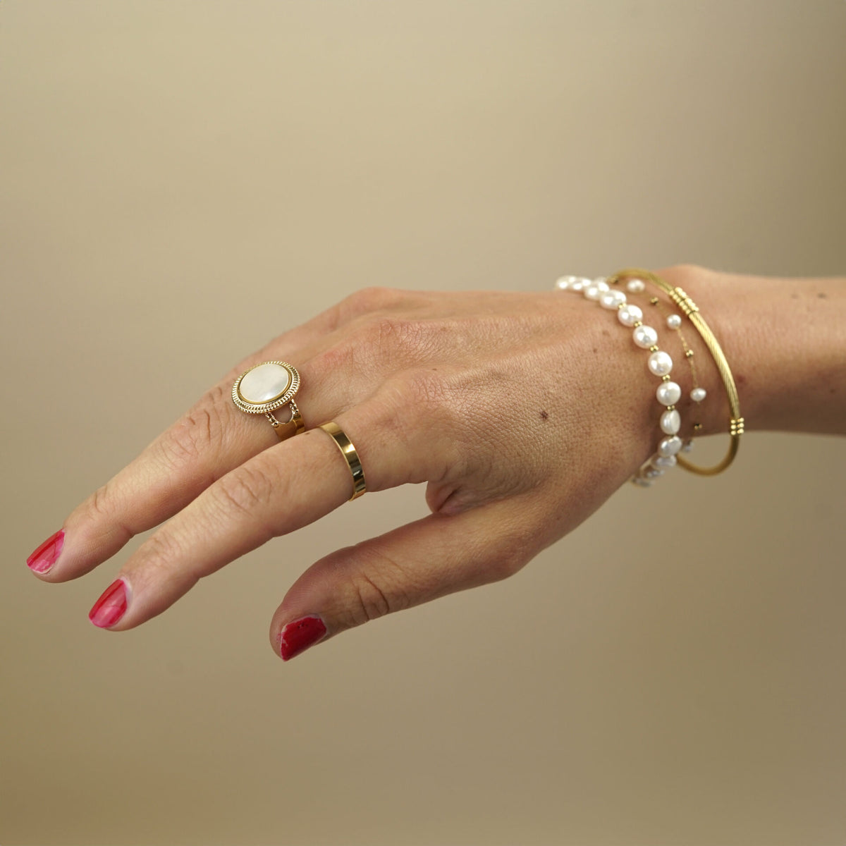 Pearls White Bracelet