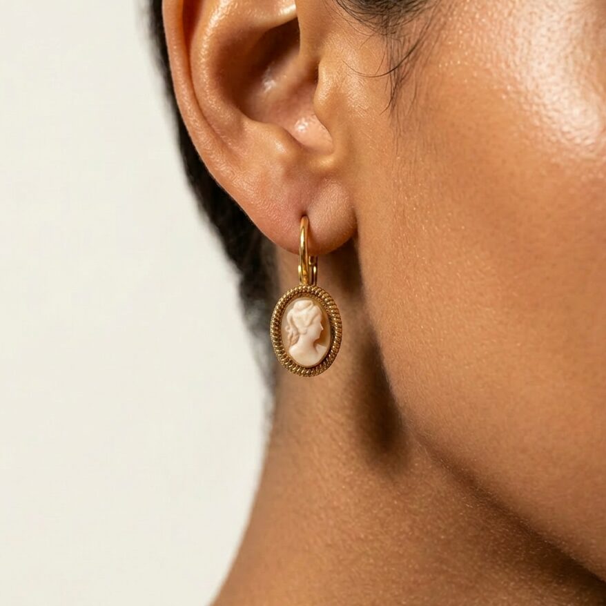 Cameo Earrings Klein Goud