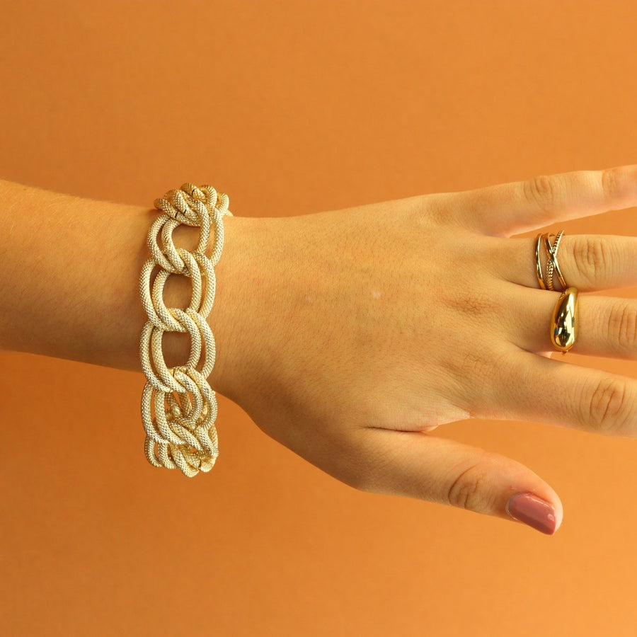Big Relief Chain Bracelet