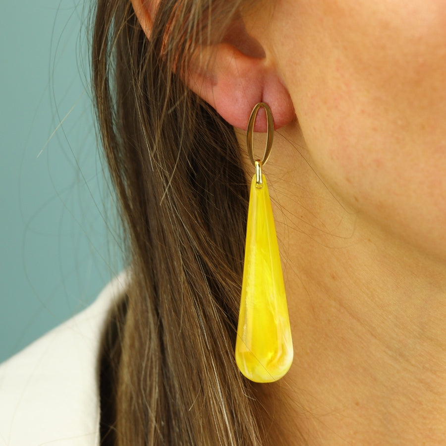 Elegant Oval Drop