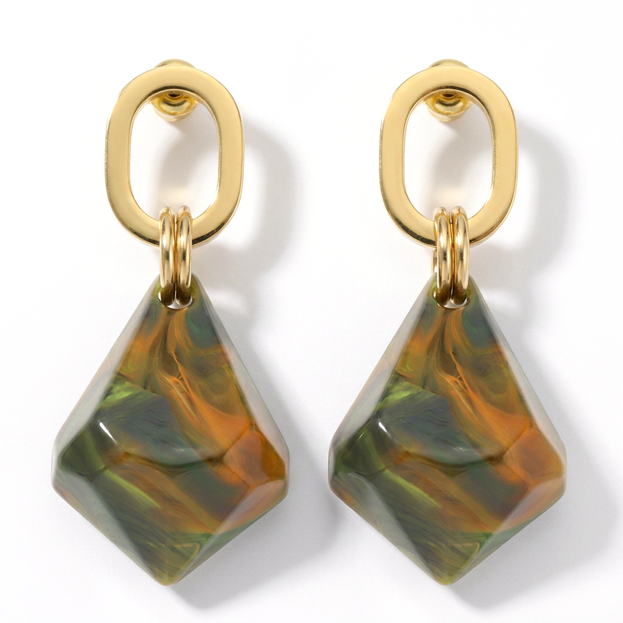 Dangling Diamonds