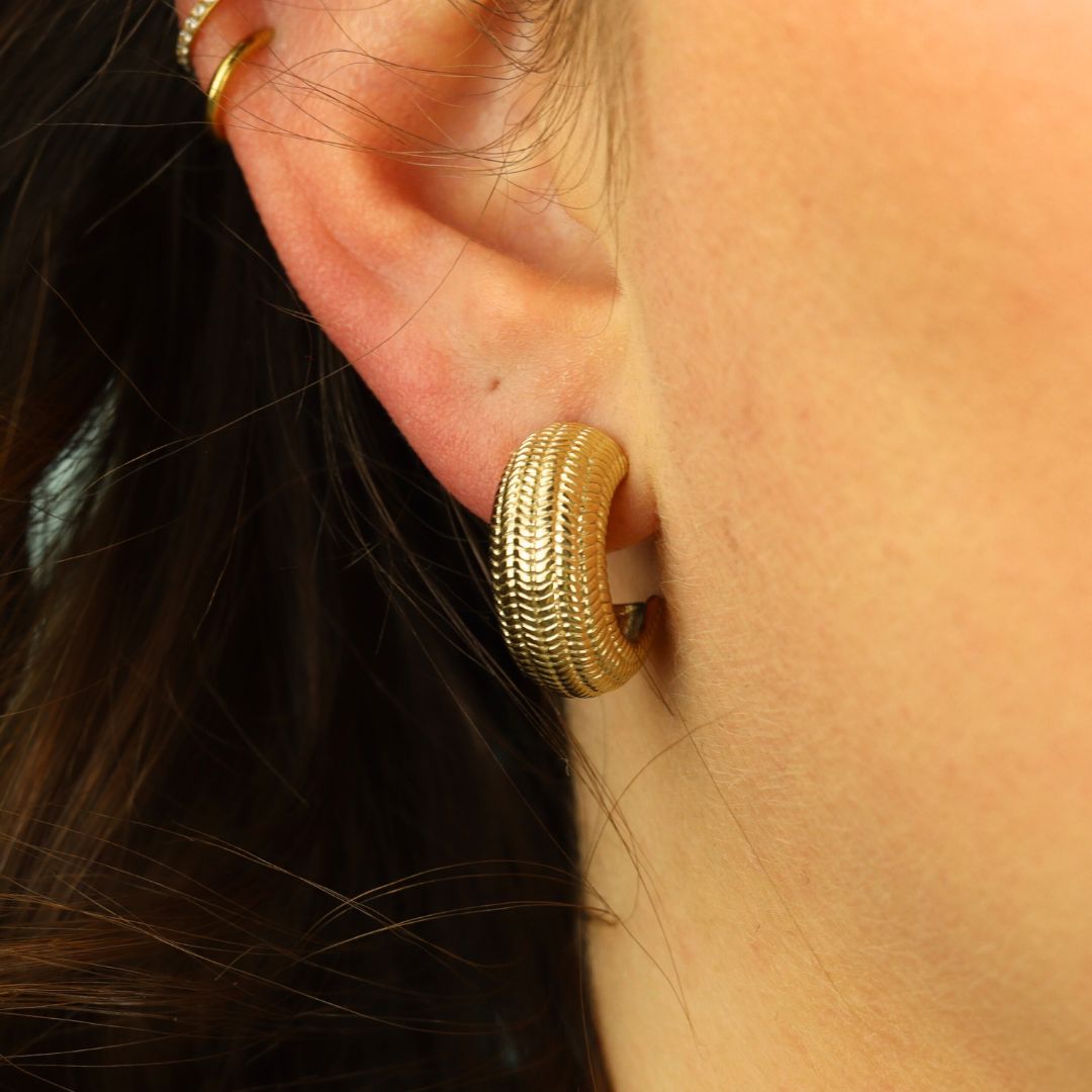 Ribbed Hoops