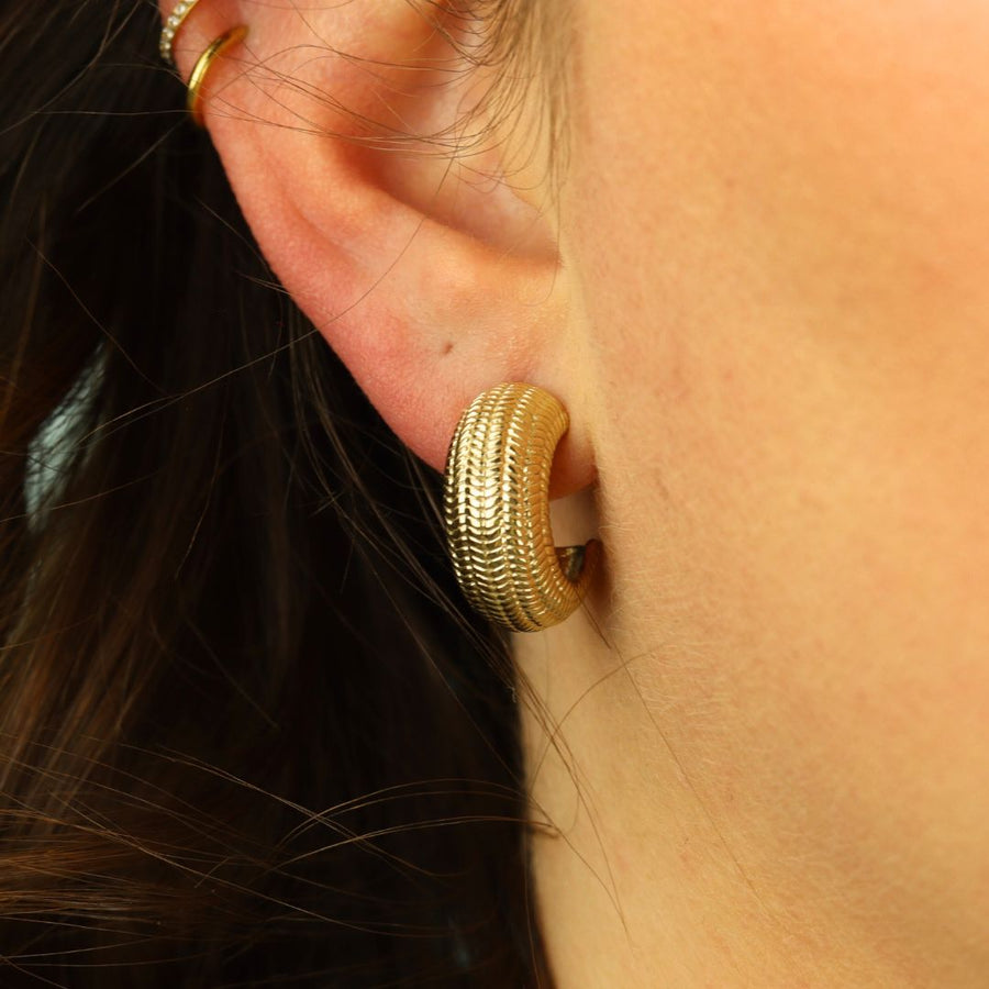Ribbed Hoops
