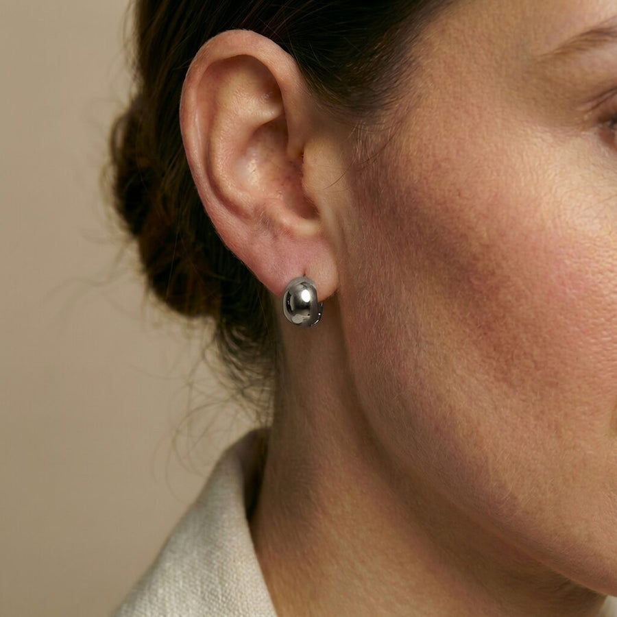 Huggy Hoop Studs