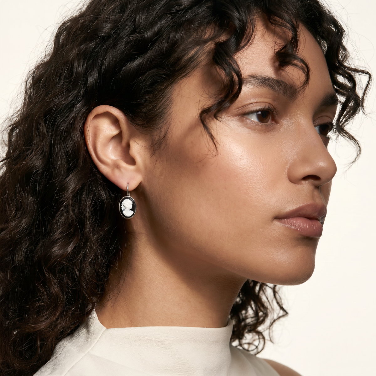 Cameo Earrings Groot Zilver