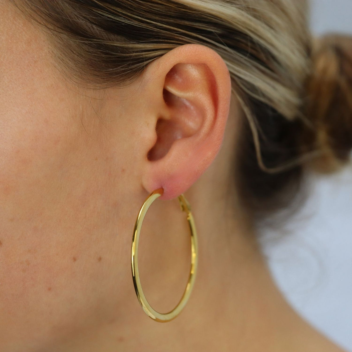 Medium Hoops
