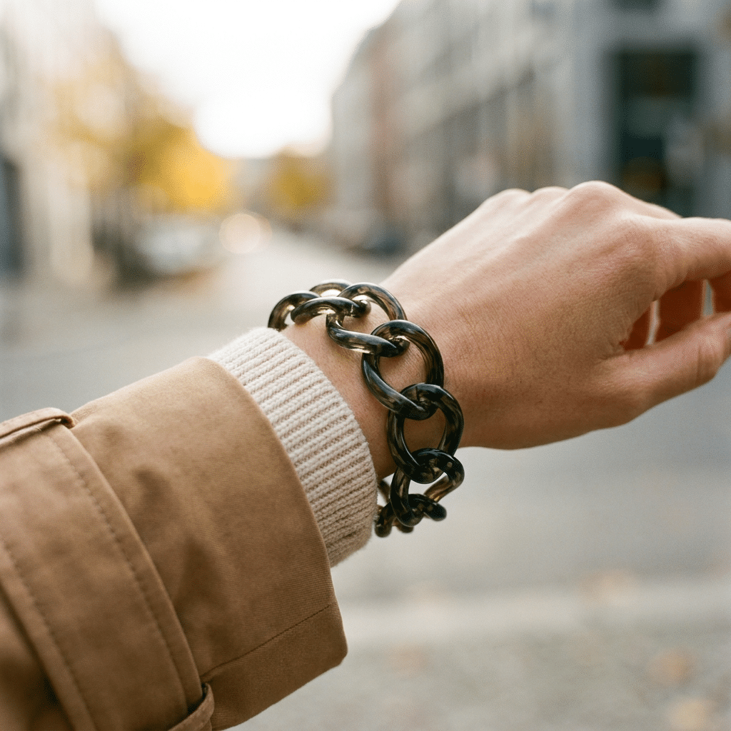 The totally vogue bracelet