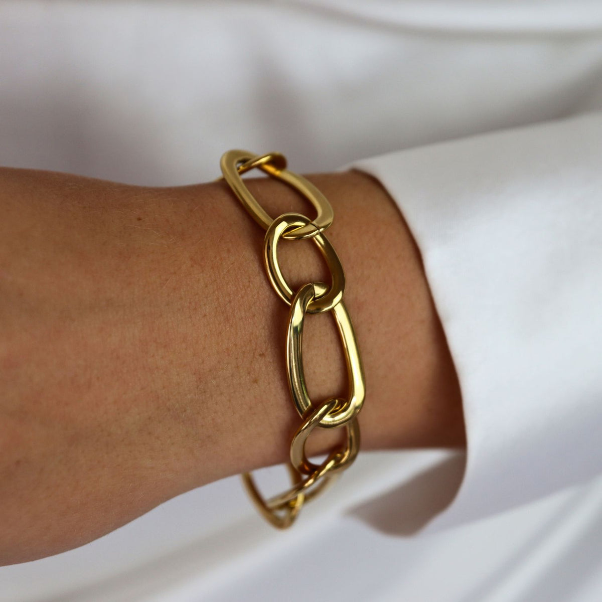 Hoops Deluxe Bracelet