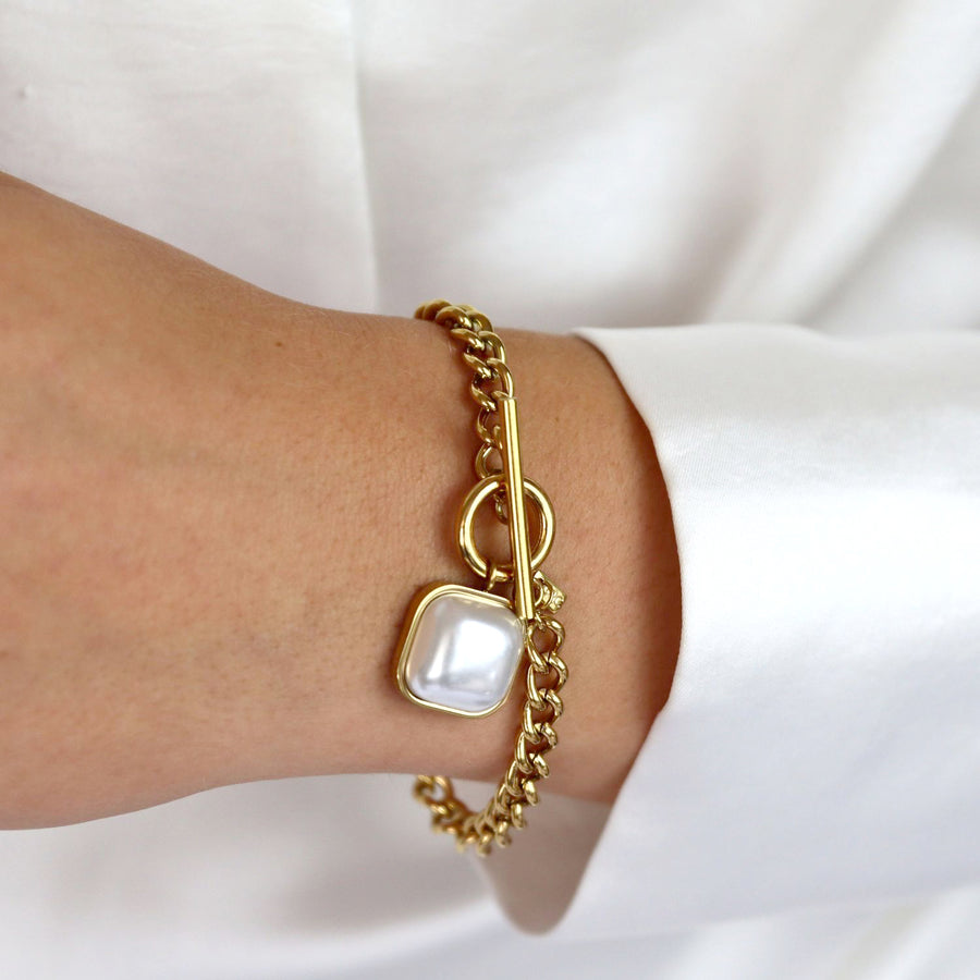 Chain Bracelet With Square Stone