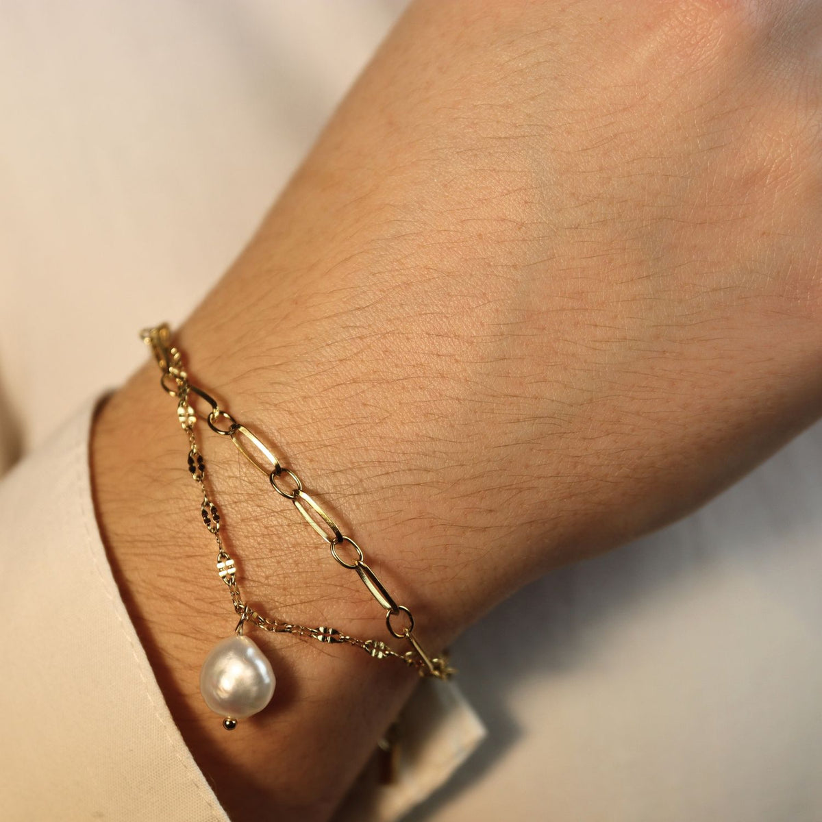 Double Chain Bracelet With Pearl