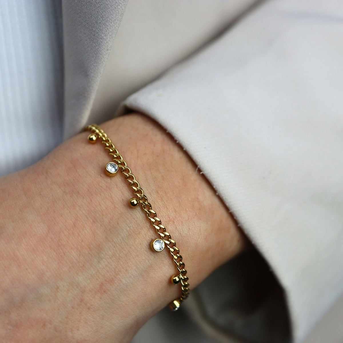 Chain Bracelet with Silver Stones