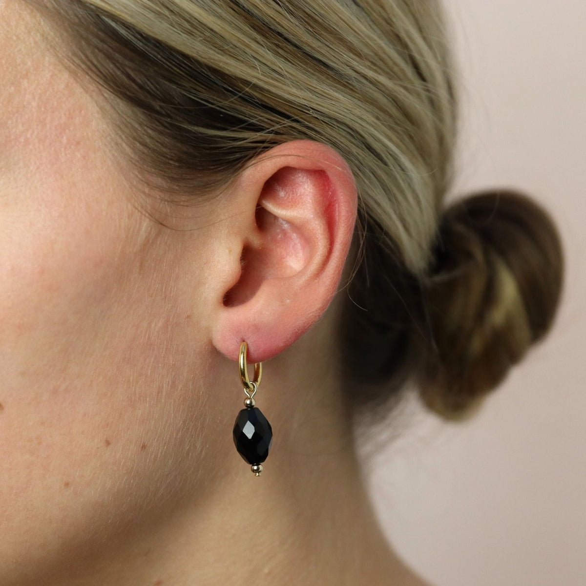 Noir Pearl Earrings