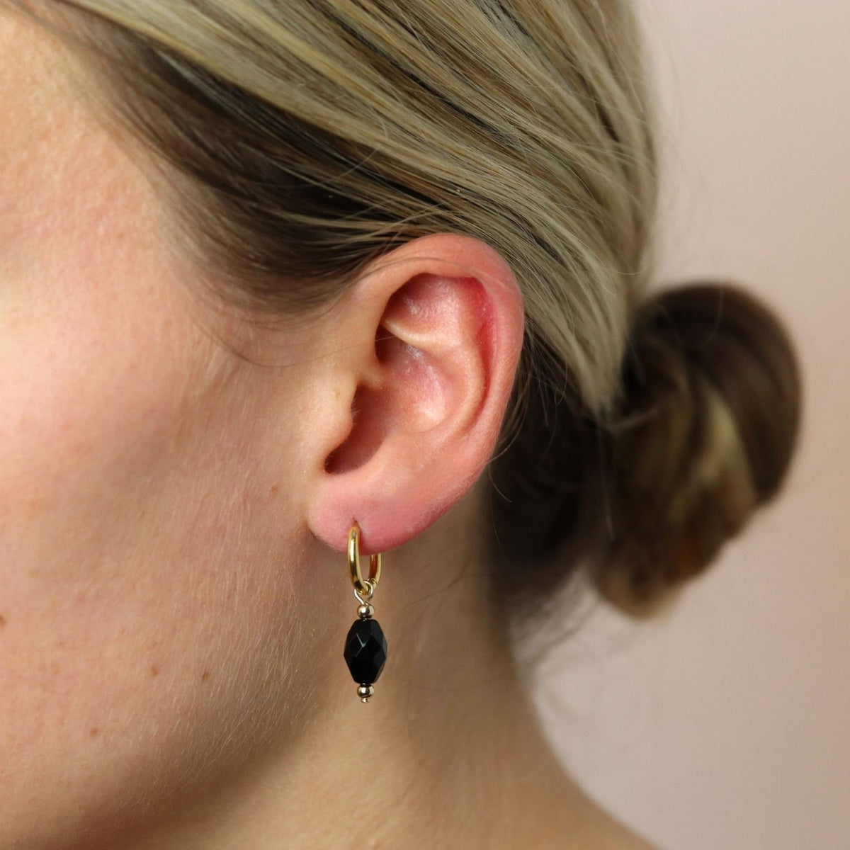 Little Noir Pearl Earrings
