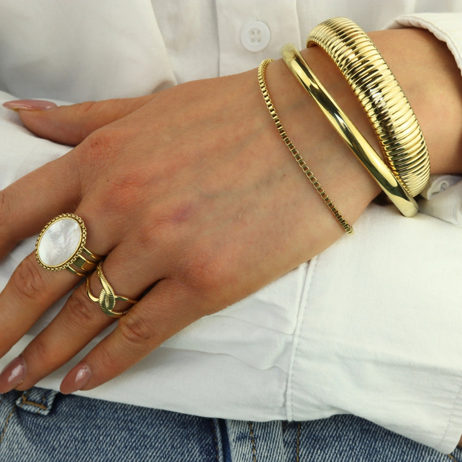 Oval Mother of Pearl Ring
