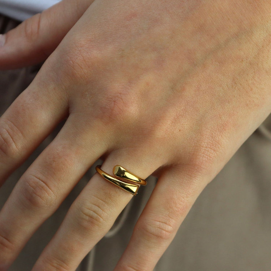 Classic Twisted Ring