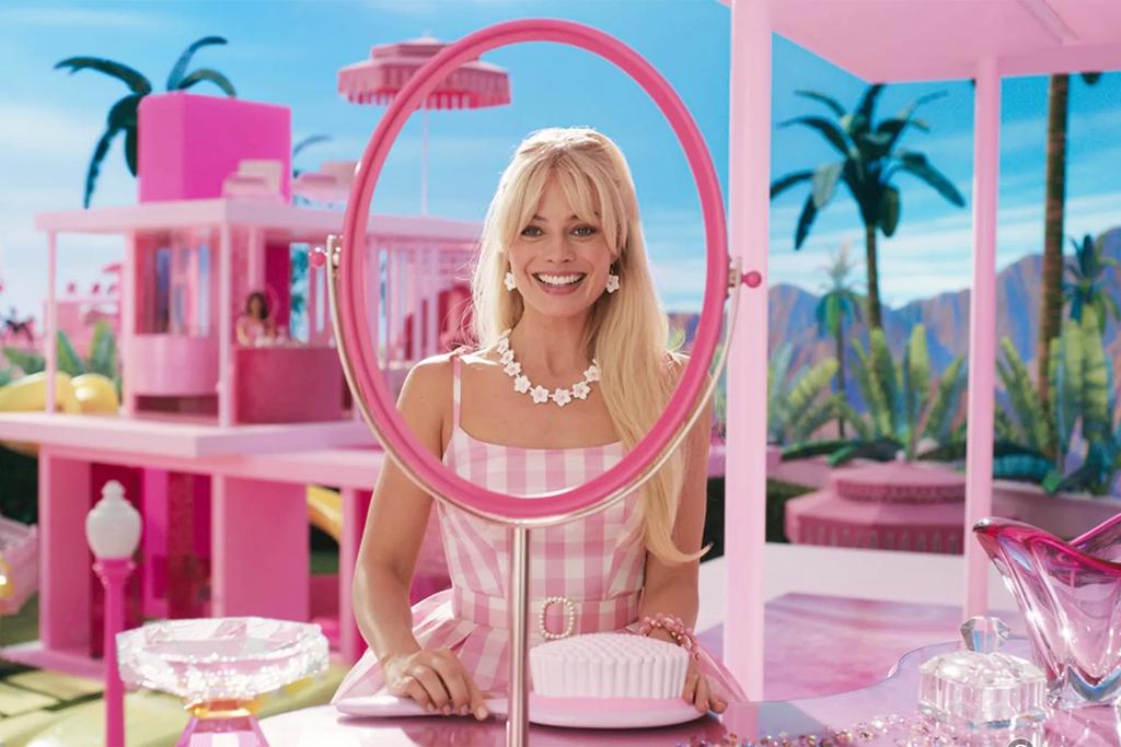 Limited Dangling Barbie Edition