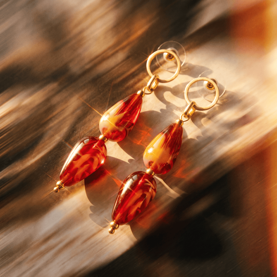 The Hourglass Vintage Drop