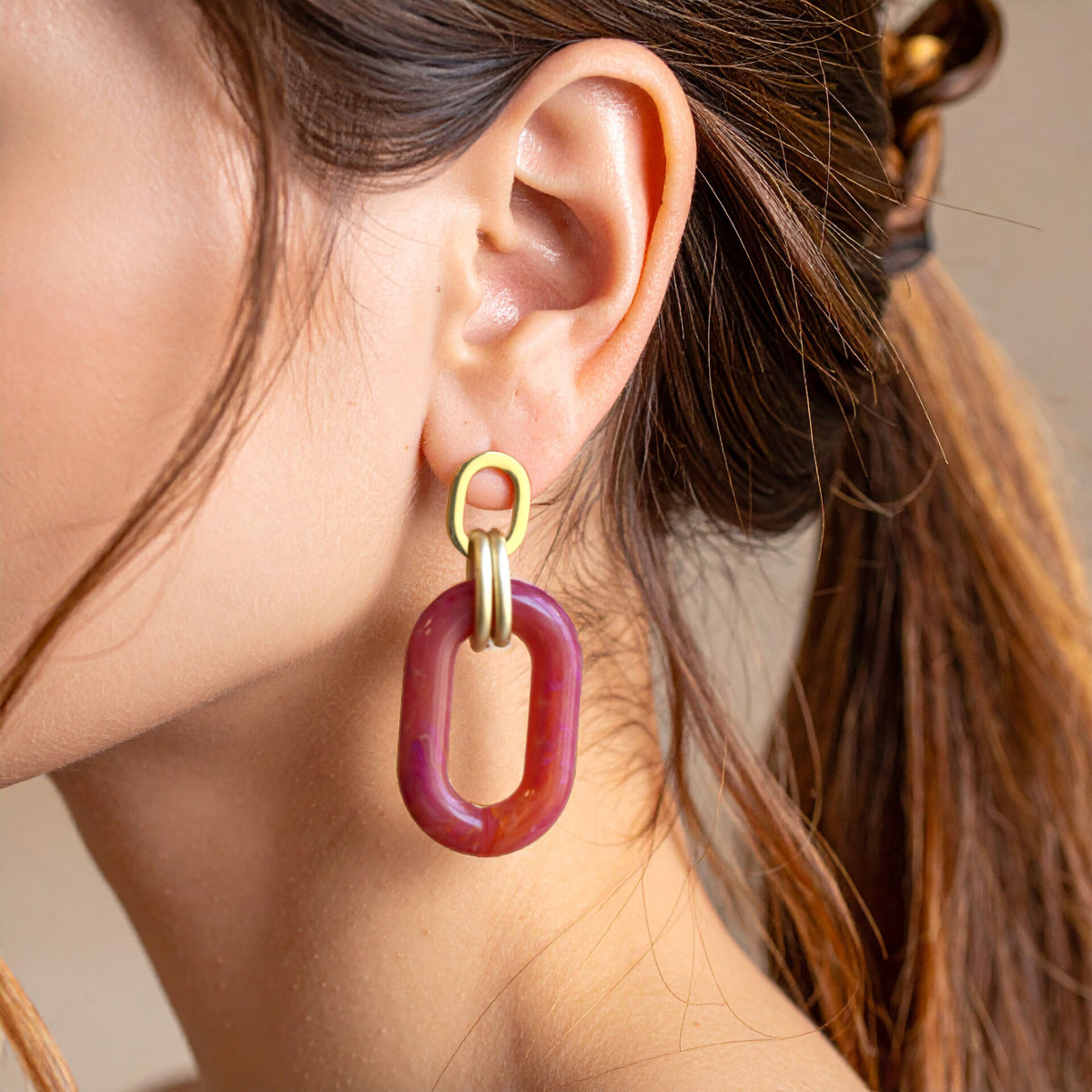 Chunky Oval Dangling