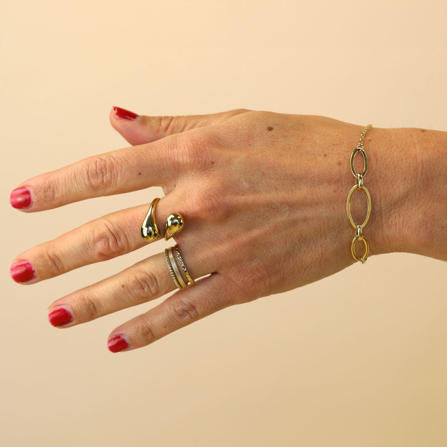Plain Classic Oval Hoops