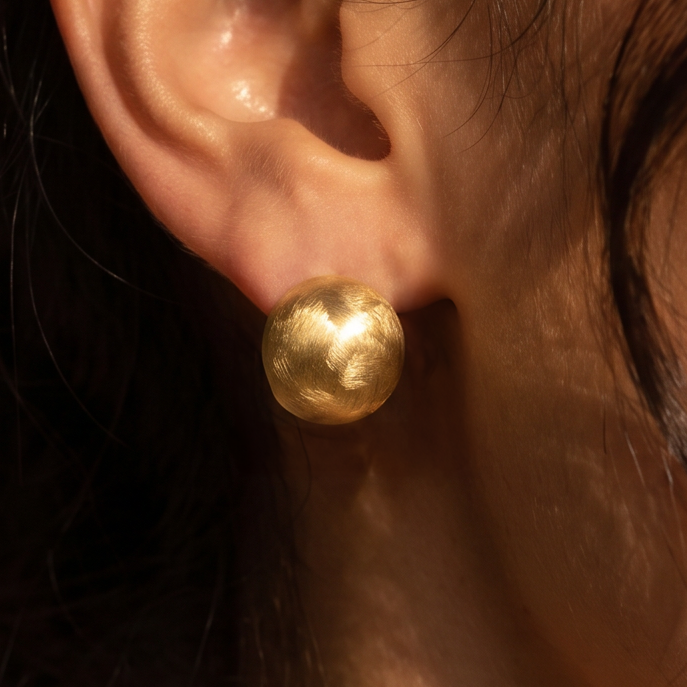 Huggy Hoop Studs