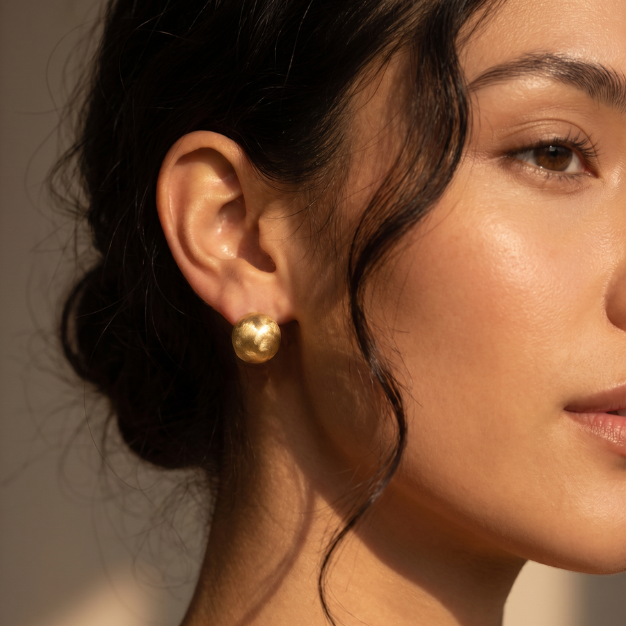 Huggy Hoop Studs
