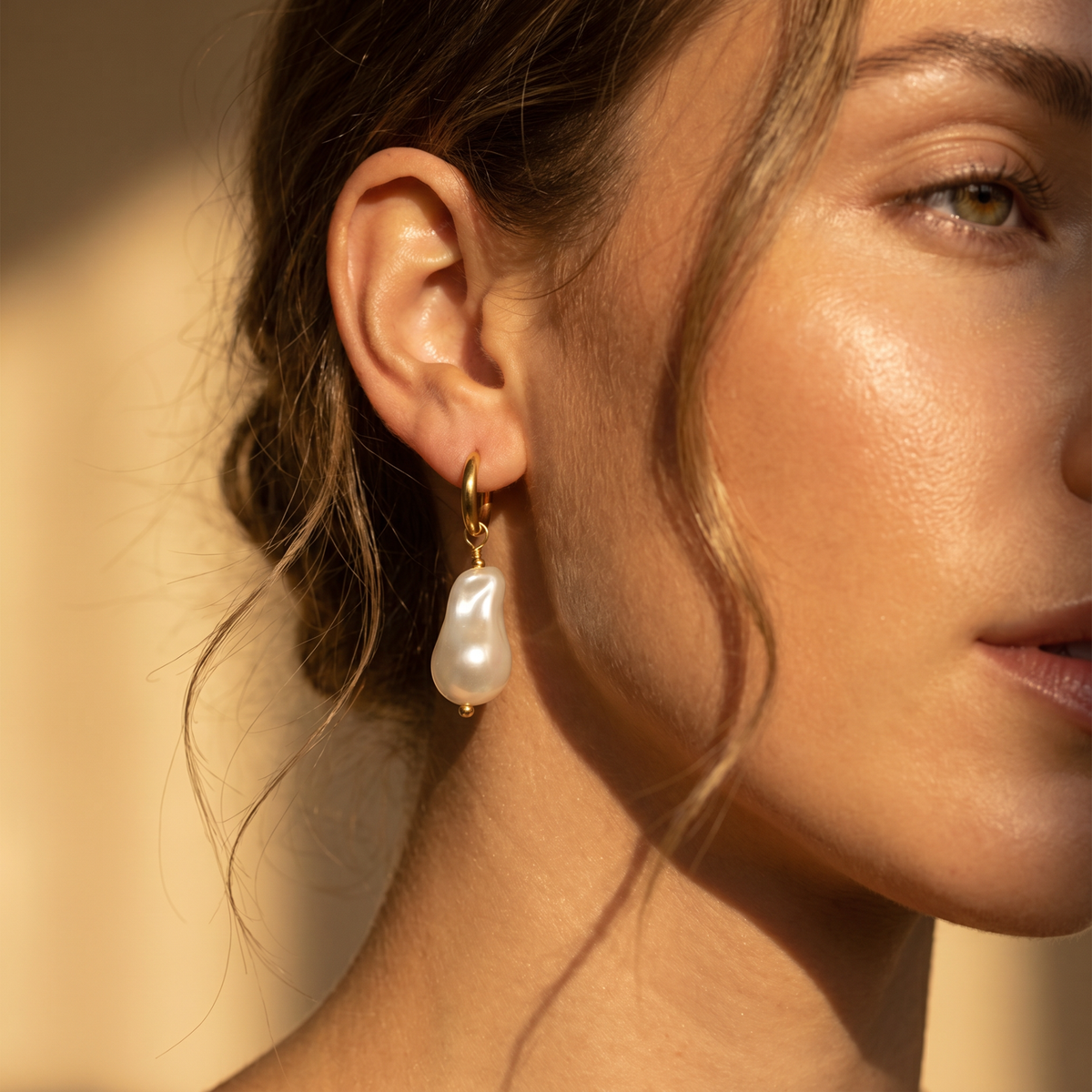 White Teardrop Pearl