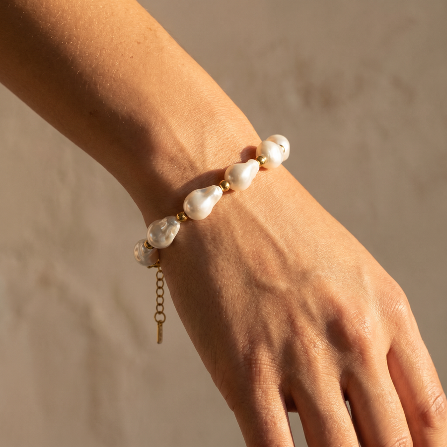 Teardrop Pearl Gold