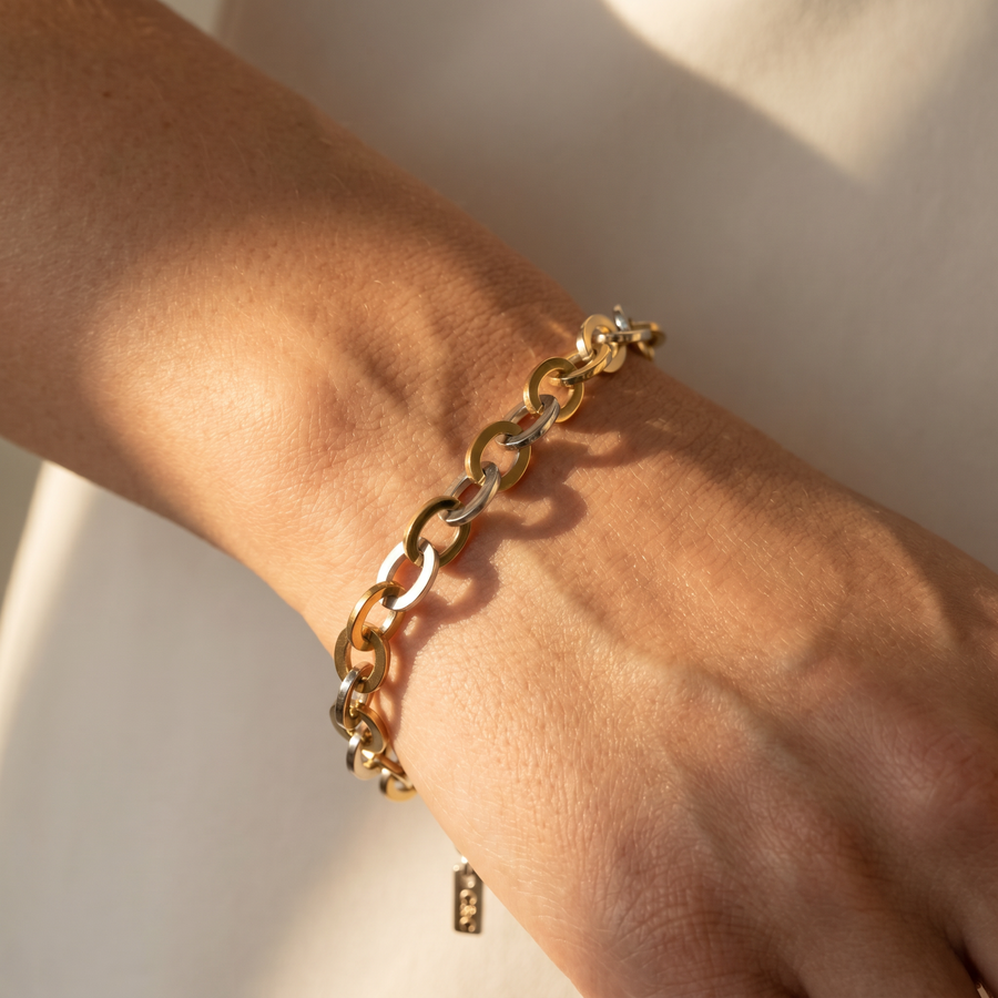 Bi – Color Chain Bracelet
