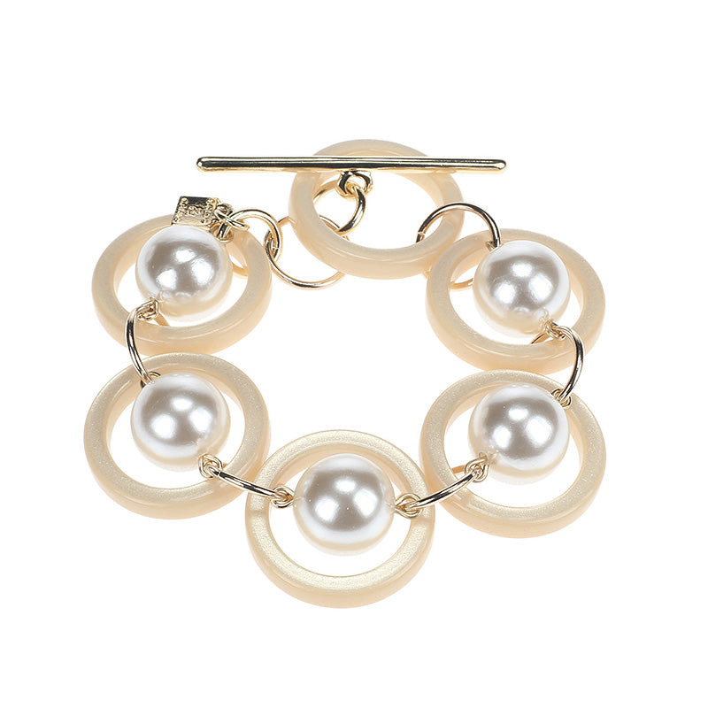 Catwalk Pearl Bracelet