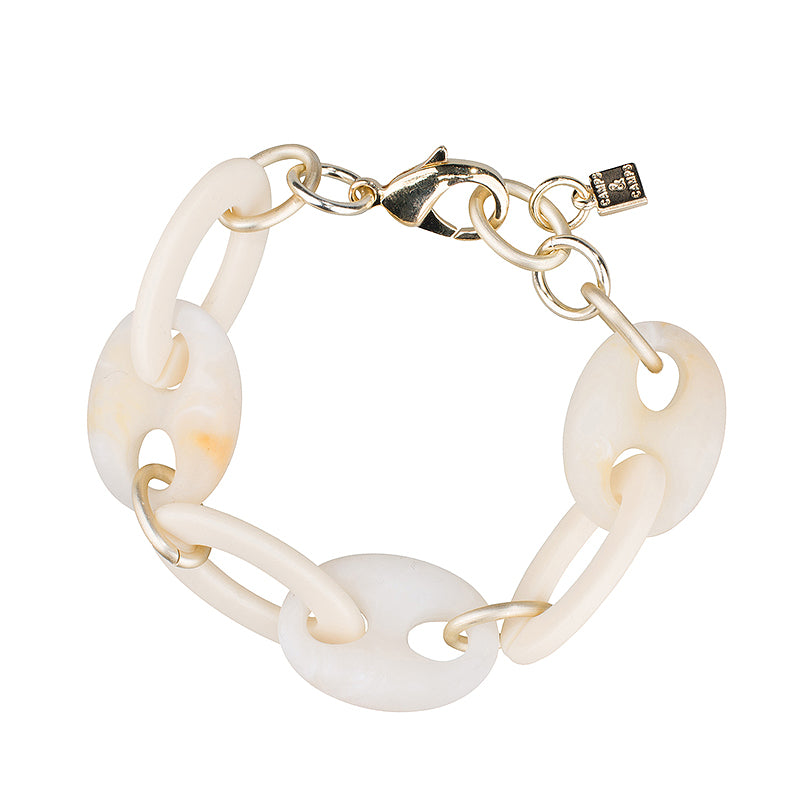 The funky oval chain bracelet