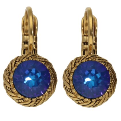 Koninklijk blauwe Swarovski oorbellen met gouden sluiting